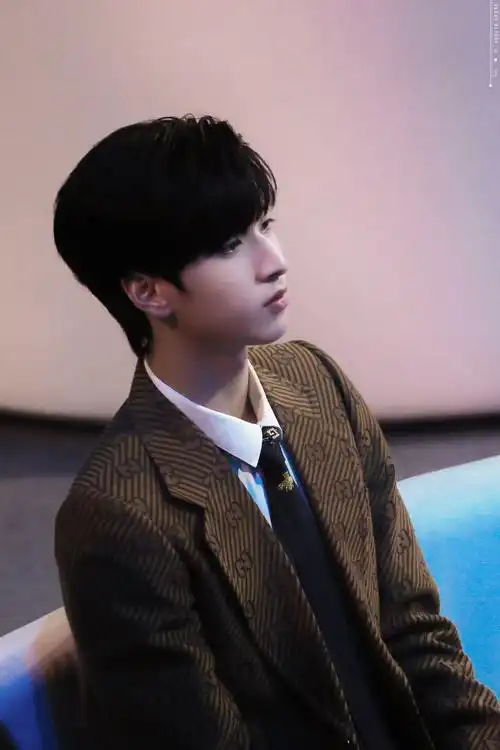 严浩翔的出圈神图都有哪些