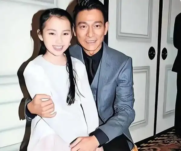 刘德华女儿太漂亮了,这恐怕是娱乐圈颜值最高的星二代
