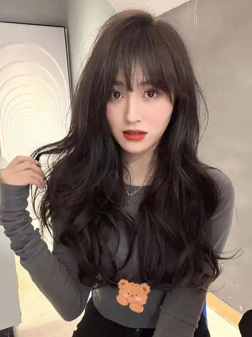 慵懒大波浪适合多数女生的烫发发型