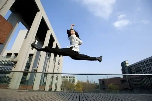 如此的"劈腿女" (⊙o⊙)