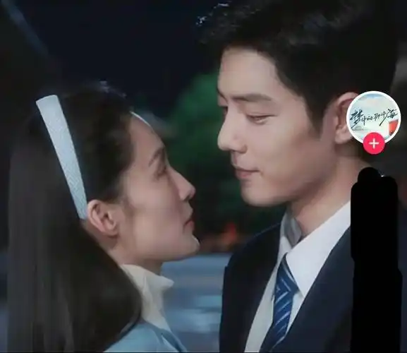 《梦中的那片海》:肖战李沁吻戏突然停了,网友急坏了