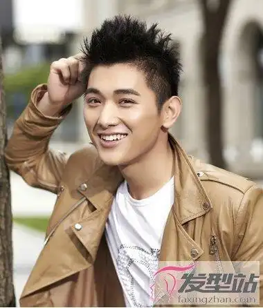 长毛寸两边推发型 轻松打造酷炫型男