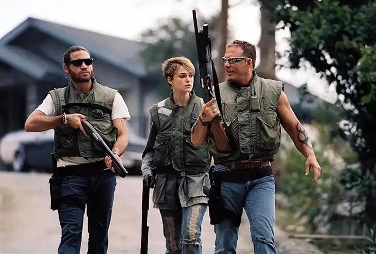 美国最耀眼的星二代成为了赏金猎人用美貌做武器抓捕黑帮头目