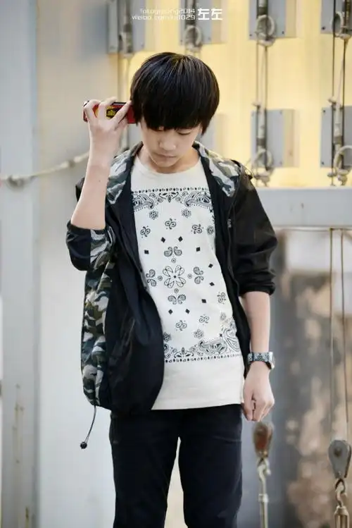 明明这时候还没到14岁但感觉已经自己处理了太多事情(  #易烊千玺