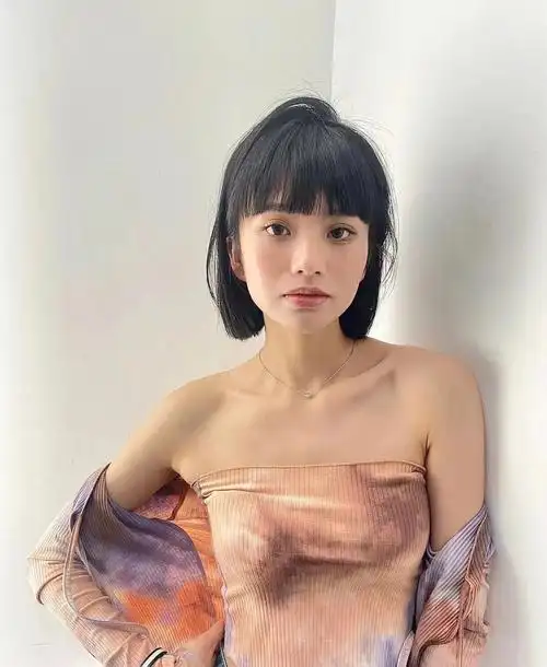 矮个子女生推荐短发矮个子女生发型推荐,真的很显高哦!