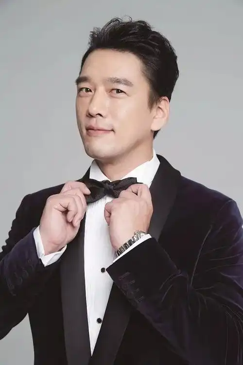 跟着"国民职男"王耀庆,玩转n种西装穿搭法