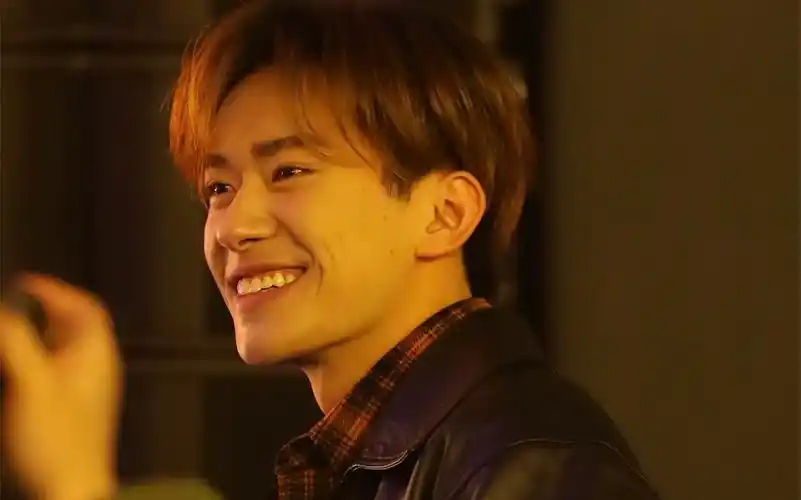 易烊千玺 | 可盐可甜的千玺 久违的笑容_哔哩哔哩_bilibili