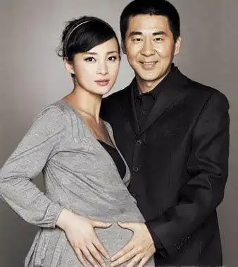 金鹰节29日启动 蒋勤勤欲携全家再走红地毯