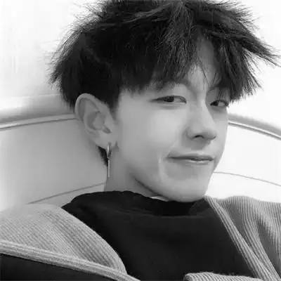 黑白男生头像高冷气质社会社会人的气质就是与众不同