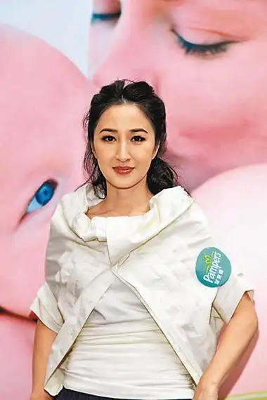 关咏荷基本资料中文名:关咏荷来自地区:港台明星职 业:影视,其它,联系