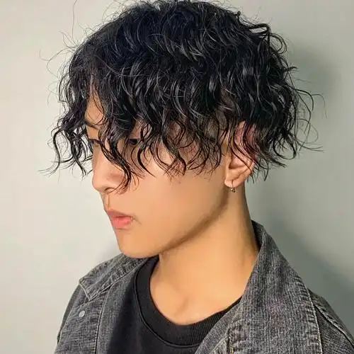 帅气潮男烫发发型