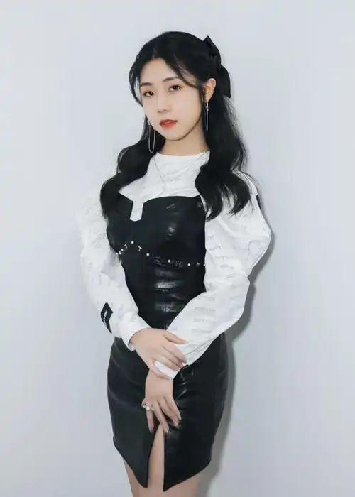 石玺彤新歌anxiety焦糖正式上线音乐创作解锁新曲风