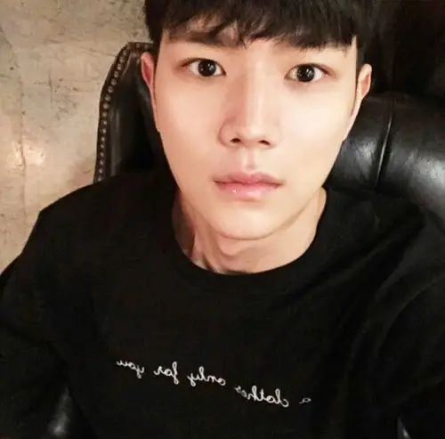 帅的一塌糊涂【男生头像】