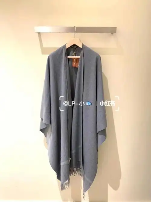 特价loropiana女士小羊绒披肩