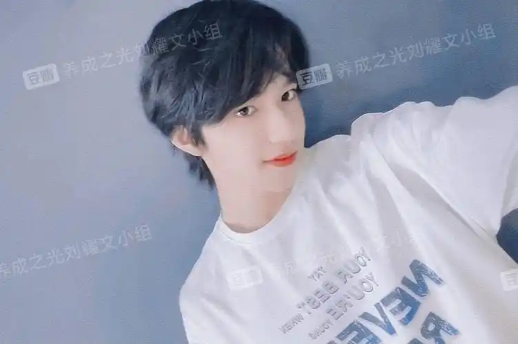 刘耀文绝美壁纸更新