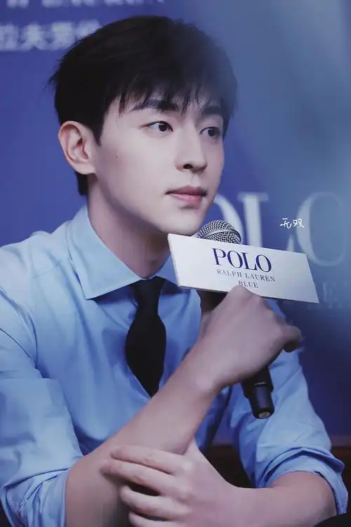 ralphlauren好会拍,男人男孩自由切换的邓伦