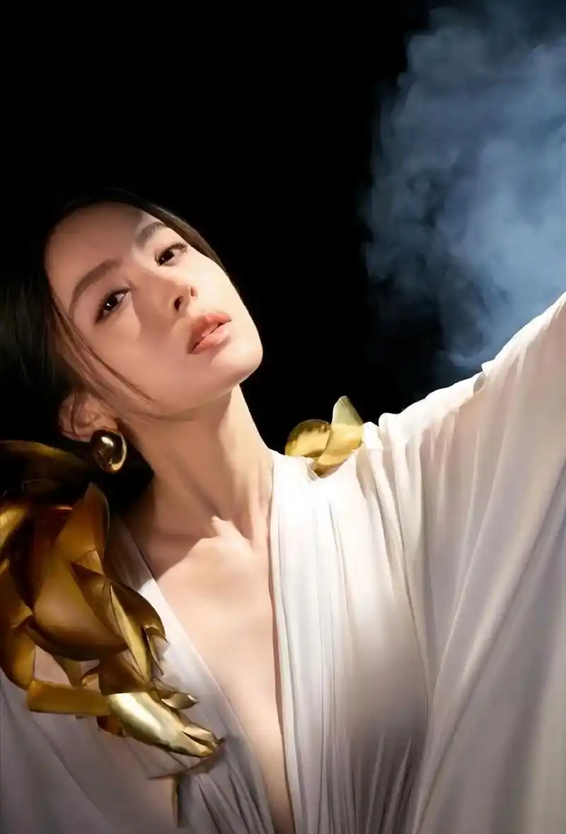 惊艳你了吗.#这谁顶得住啊 #御姐 #古力娜扎 #颜值 #一 - 抖音