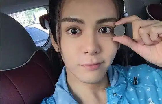 曾舜晞整容前后对比照曝光——大眼仔并非*********