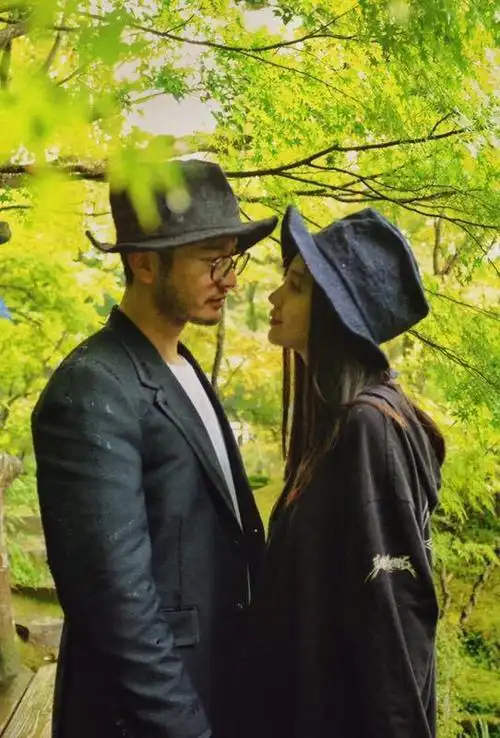 baby情人节分享美照笑容甜美超治愈和黄晓明离婚后更有少女感