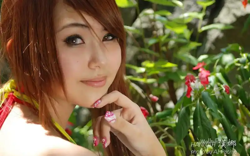 > 周杰伦老婆昆凌高清宽屏壁纸