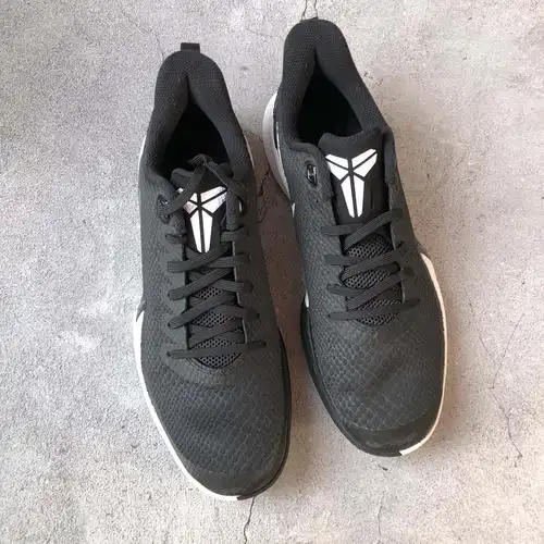 nike耐克科比黑曼巴黑白黑白配配色mambafocus实战篮球鞋