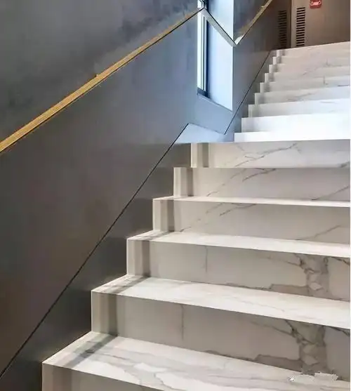 楼梯我还是选择大理石的好有档次有逼格