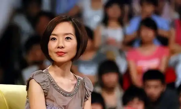 聊天鬼才陈鲁豫她是如何从央视名嘴沦落到人人唾弃的