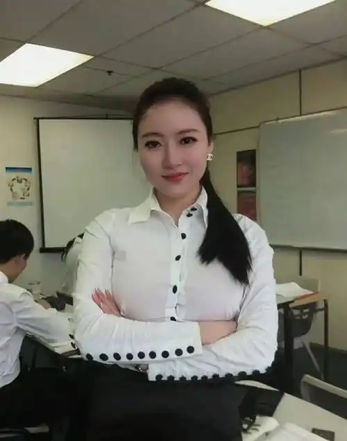 蒋聘婷会身材部停球,也会吹响笛箫,简直就是完美的女人_网友_照片