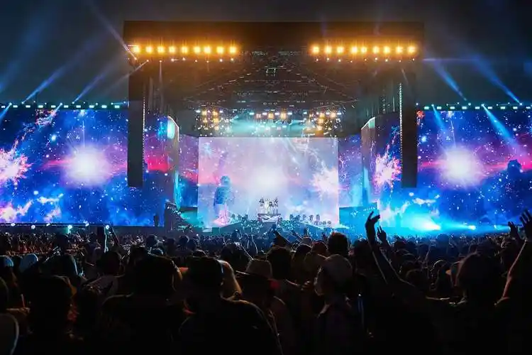 aespa点燃科切拉,在最大规模户外音乐节上演美国本土首个现场舞台