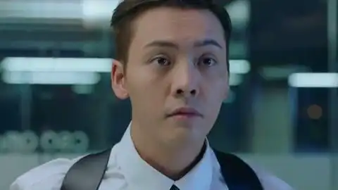 《风暴舞》李俊杰猜到幕后黑手 牟川在手机上动手脚