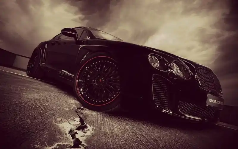超酷跑车宽屏高清桌面壁纸