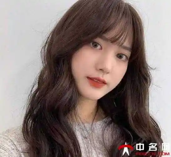 2021流行不用打理卷发高级洋气又减龄的卷发