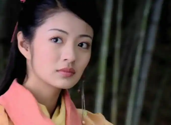 安以轩结婚了,我用十年时间才懂得了林月如