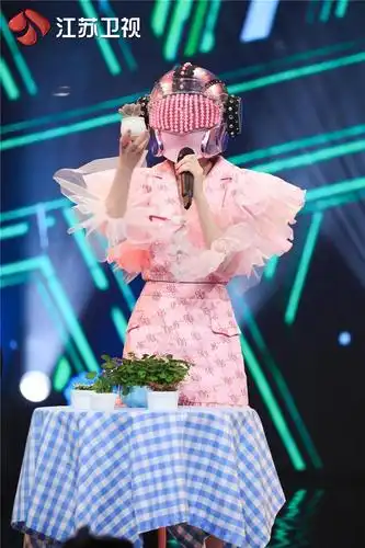 《蒙面唱将猜猜猜》袁咏仪,张智霖合体甜蜜献唱 上官喜爱,朱主爱,等