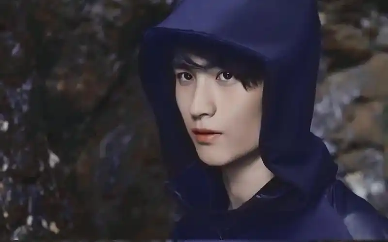 重启黄俊捷可爱小哥在线翻车又a又奶的重启张起灵私下竟然是这般模样