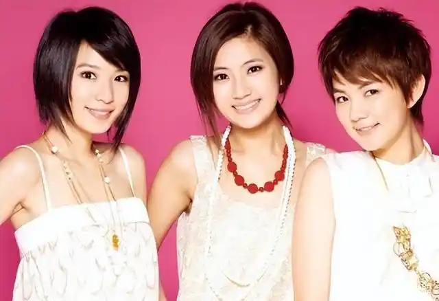 喜欢了she20年,因为成员田馥甄的一条微博,选择了脱粉!