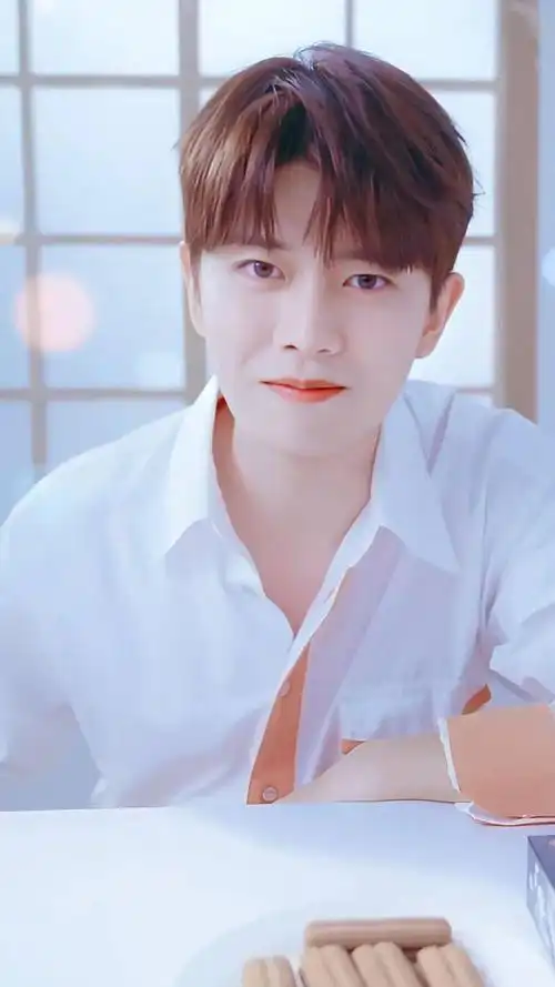 【手机壁纸】任嘉伦_历史