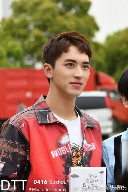 这大嘴唇子,在午夜里给我无尽的销魂