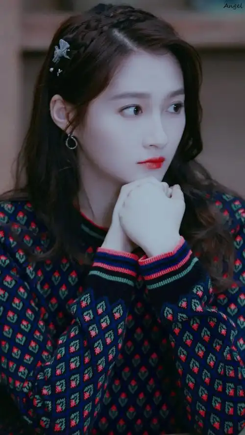 关晓彤壁纸(图片来源微博)