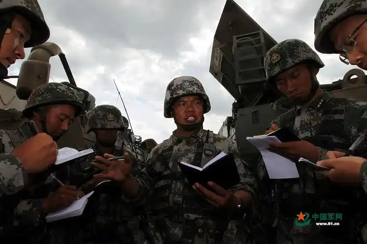 剑指漠北,"暴风雨部队"千里挥师北上