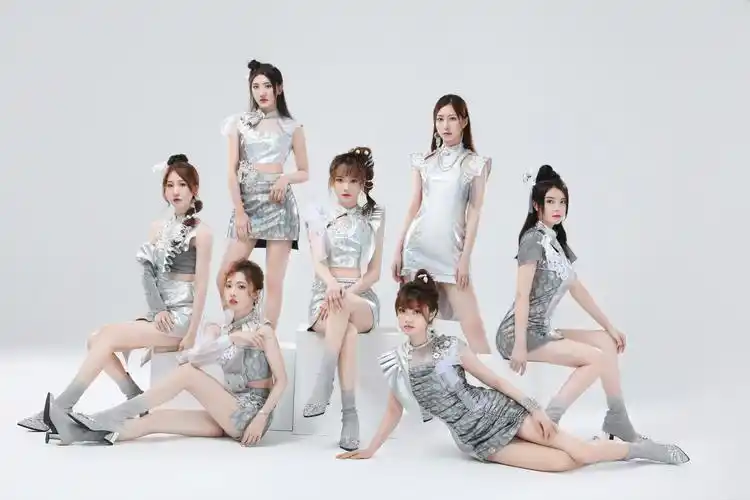 sing女团年度电子国风主打曲幻变来袭挑战科幻迷离现代风