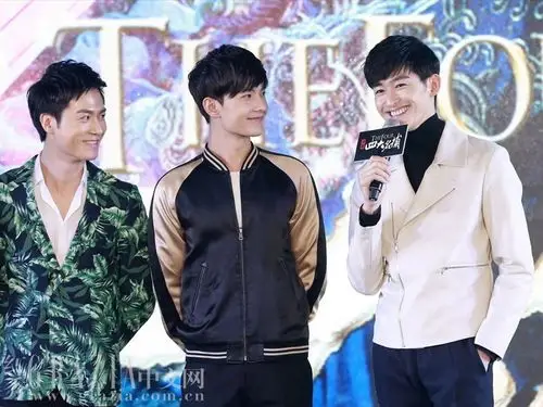 陈伟霆张翰选谁好?古装f4穿越回现代,舔屏党已阵亡!