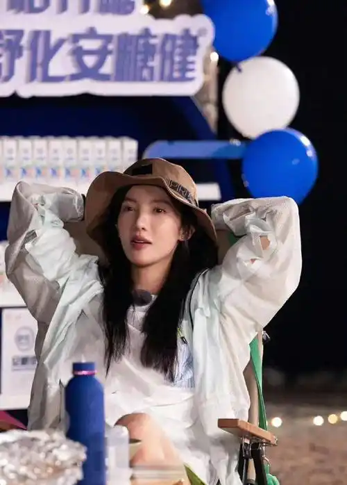 21娱乐瓜:龚俊任嘉伦檀健次赵露思吴磊关晓彤金晨文咏珊田嘉瑞_活动