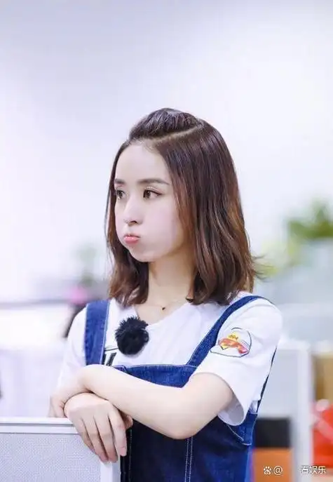 赵丽颖的嘟嘴照真的是太可爱了!