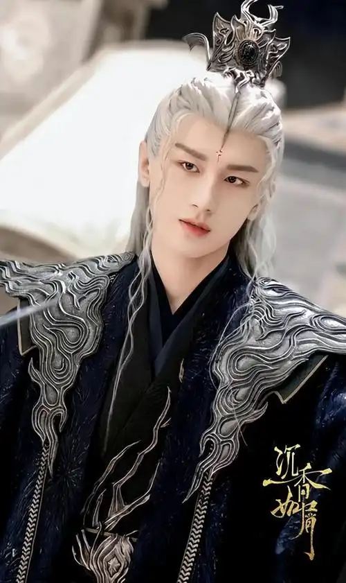 回顾:5位白发男星成毅深入人心,檀健次意难平,他令人难以忘怀