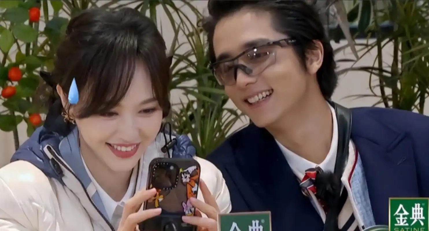 上个综艺竟"人设崩塌",却被网友们爱惨了:唐嫣疯成这样,是罗晋给你的