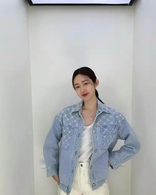 韩国女星车静媛春季穿搭,风格百变时尚到没话说 明星搭配 第2张