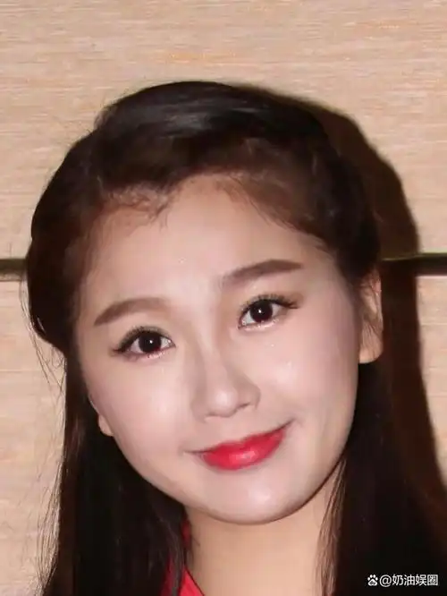 看到虞书欣出道前的生图,差别竟然这么大