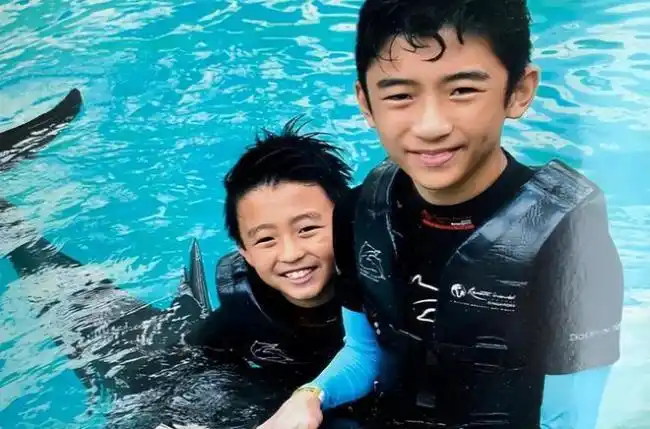 谢婷婷首度公开3岁女儿正面照长得像谢霆锋儿子