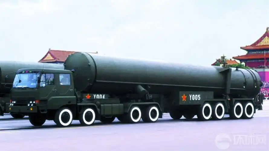 美称中国试射东风41可携10核弹头打美本土